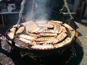35 Jub. Auch der Schwenkgrill hat geöffnet